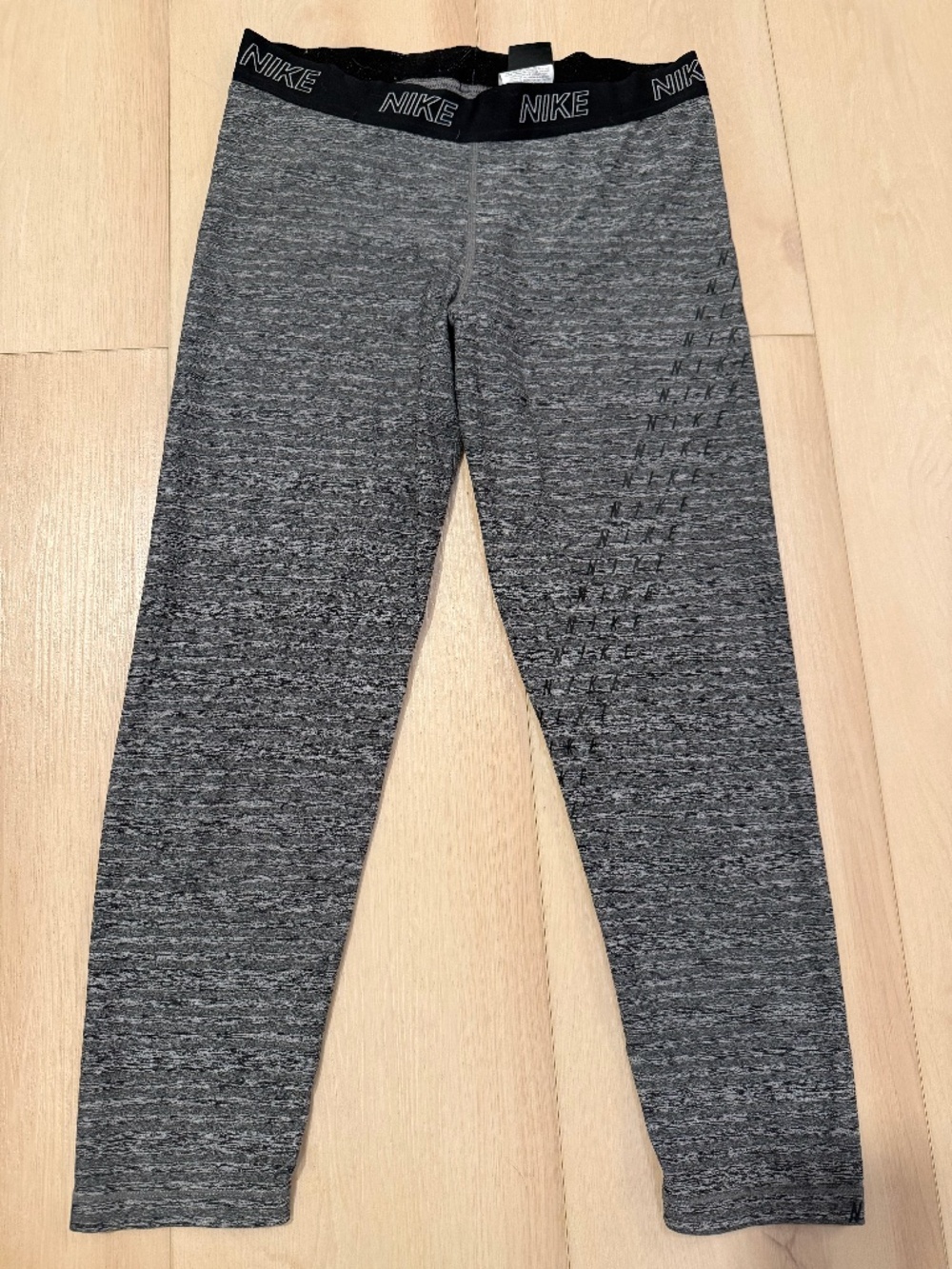 Nike Dri-Fit 3/4 Length Leggings Women's Size Large